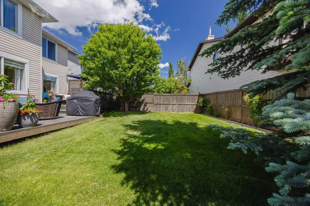 82 Brightondale Parade SE Calgary AB T2Z 4G5