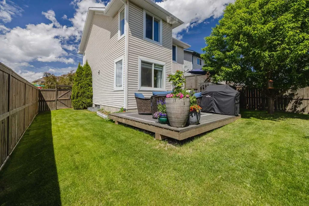 82 Brightondale Parade SE Calgary AB T2Z 4G5