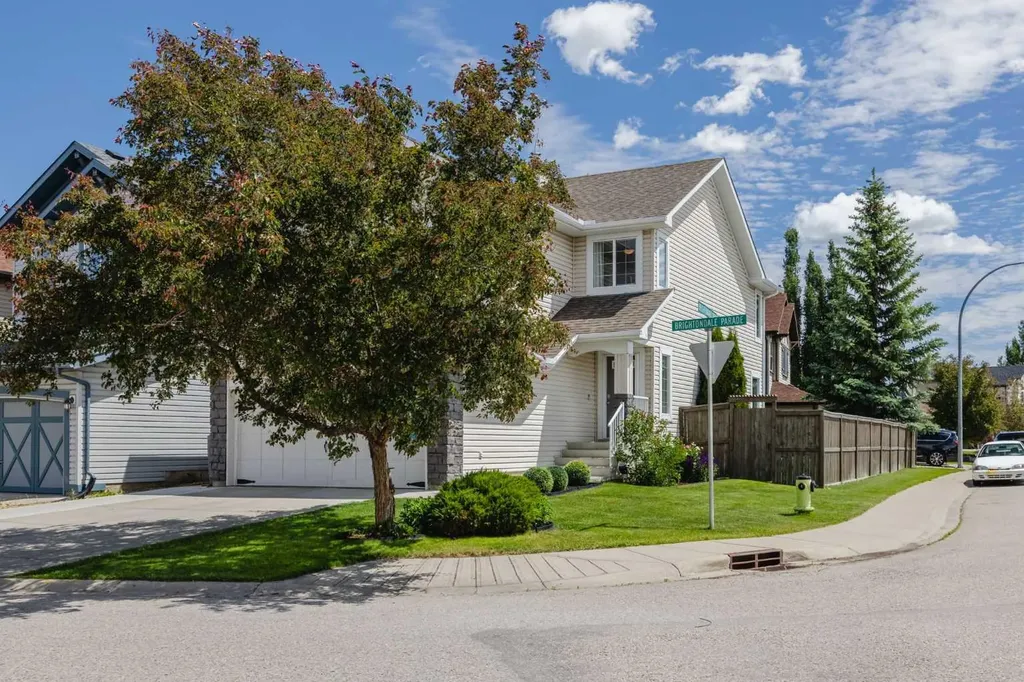 82 Brightondale Parade SE Calgary AB T2Z 4G5