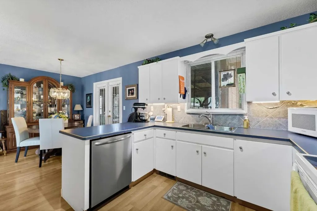 95 Rossdale Way SE Medicine Hat AB T1B1Y5