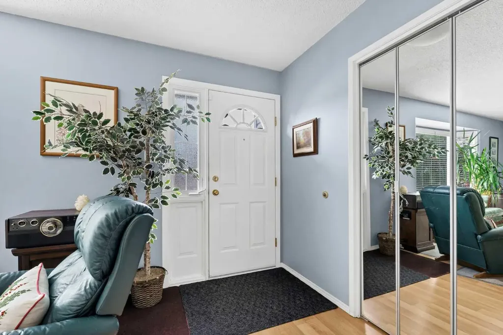 95 Rossdale Way SE Medicine Hat AB T1B1Y5