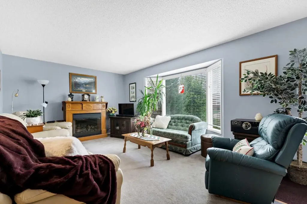 95 Rossdale Way SE Medicine Hat AB T1B1Y5