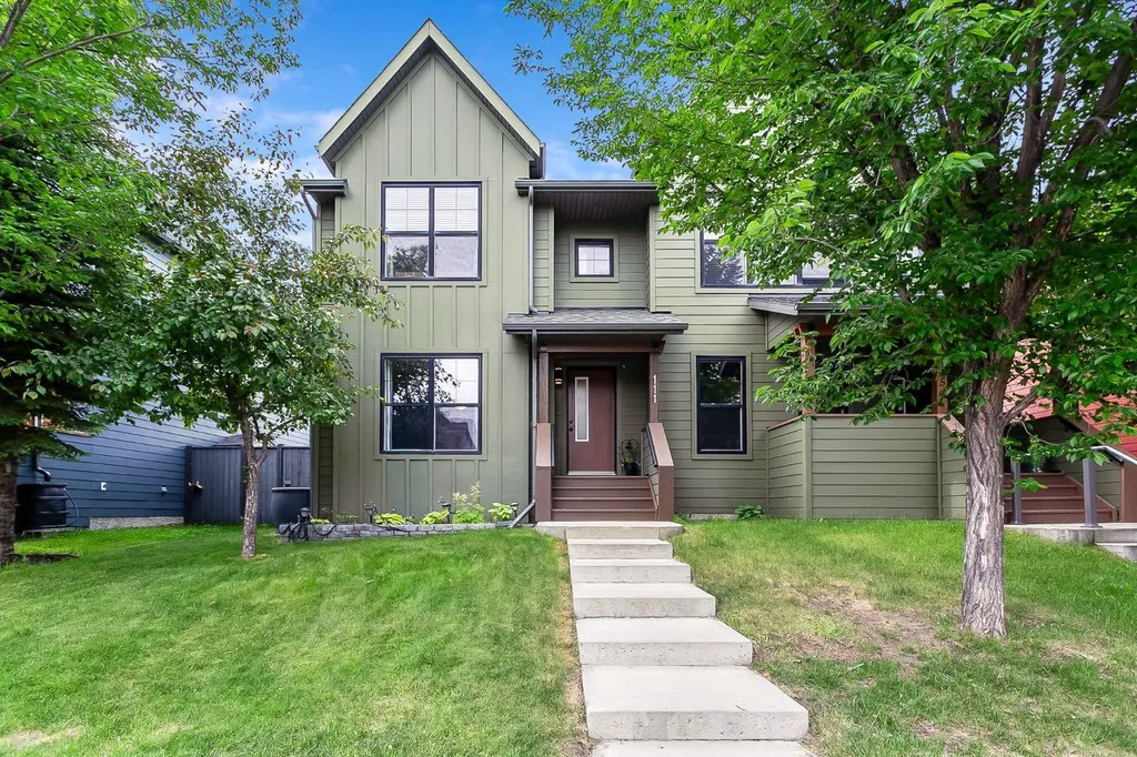 111 Walden Drive SE Calgary AB T2X 0N7