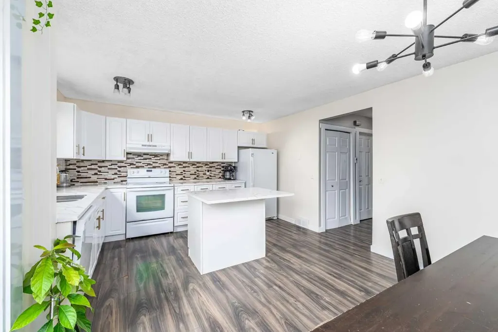 6103 Madigan Drive NE Calgary AB T2A5K9