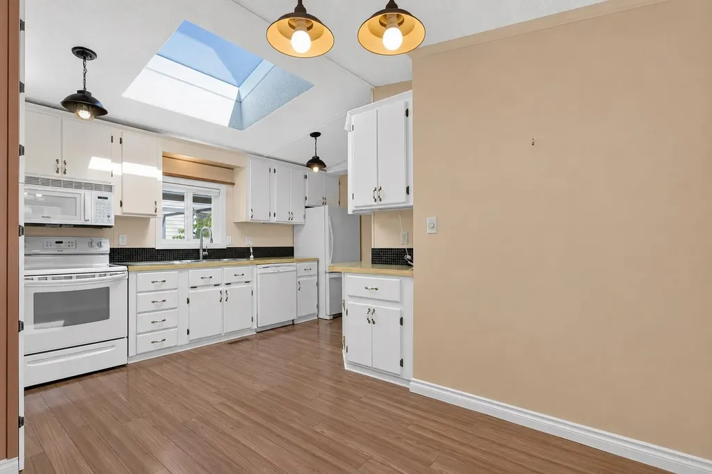 99 Arbour Lake Road NW Calgary AB T3G4E4