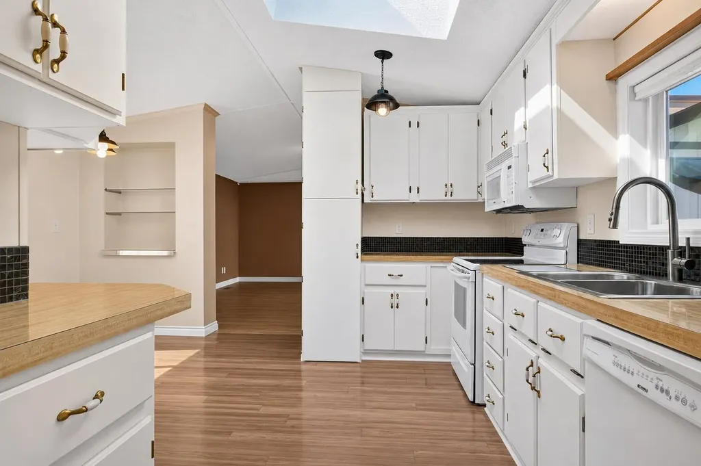 99 Arbour Lake Road NW Calgary AB T3G4E4