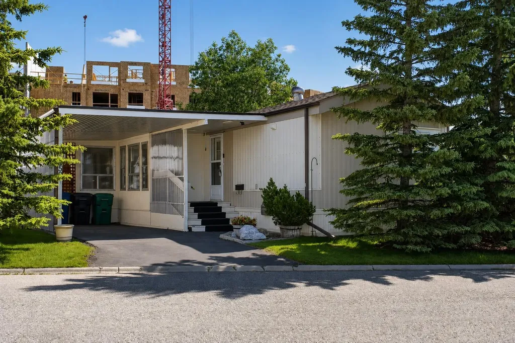 99 Arbour Lake Road NW Calgary AB T3G4E4