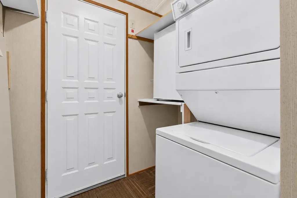 99 Arbour Lake Road NW Calgary AB T3G4E4