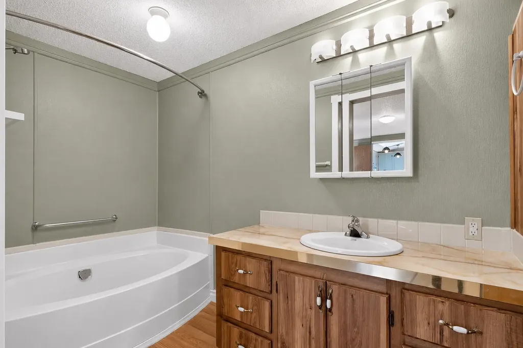 99 Arbour Lake Road NW Calgary AB T3G4E4