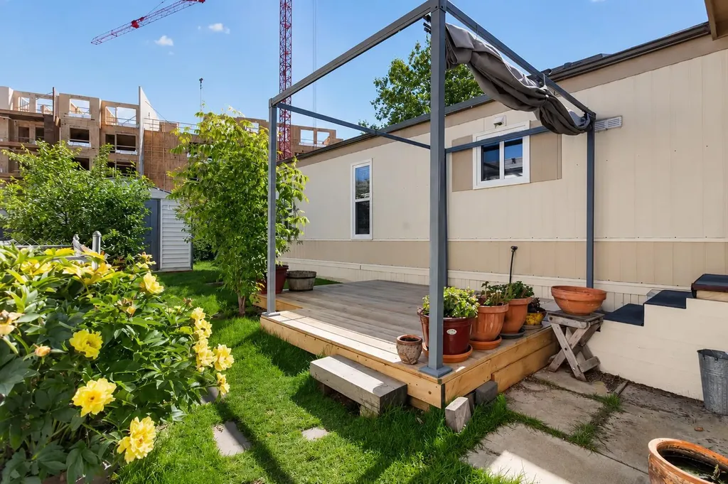 99 Arbour Lake Road NW Calgary AB T3G4E4