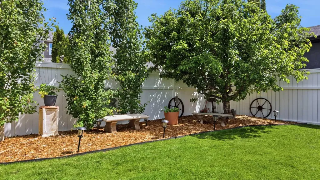 27 Ruttan Red Deer AB T4P 3T1