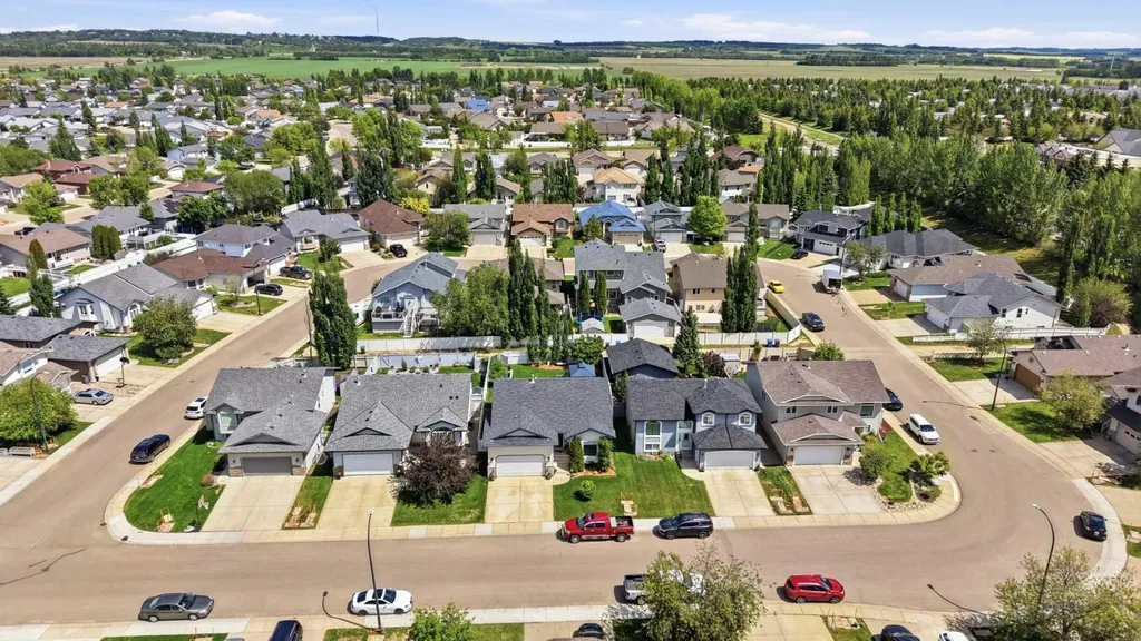 27 Ruttan Red Deer AB T4P 3T1