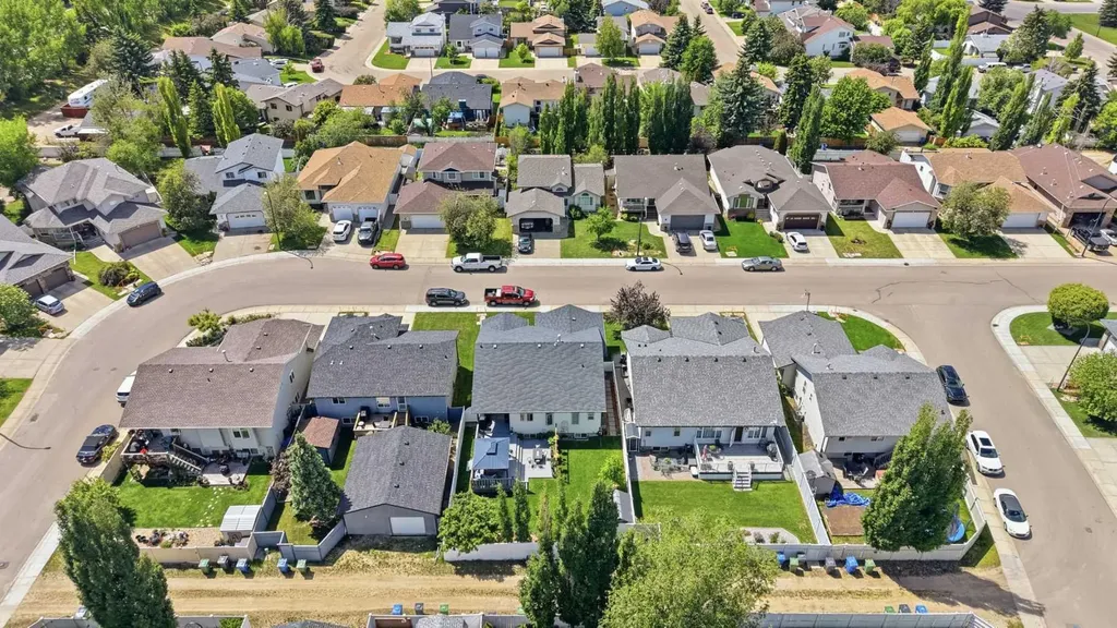 27 Ruttan Red Deer AB T4P 3T1