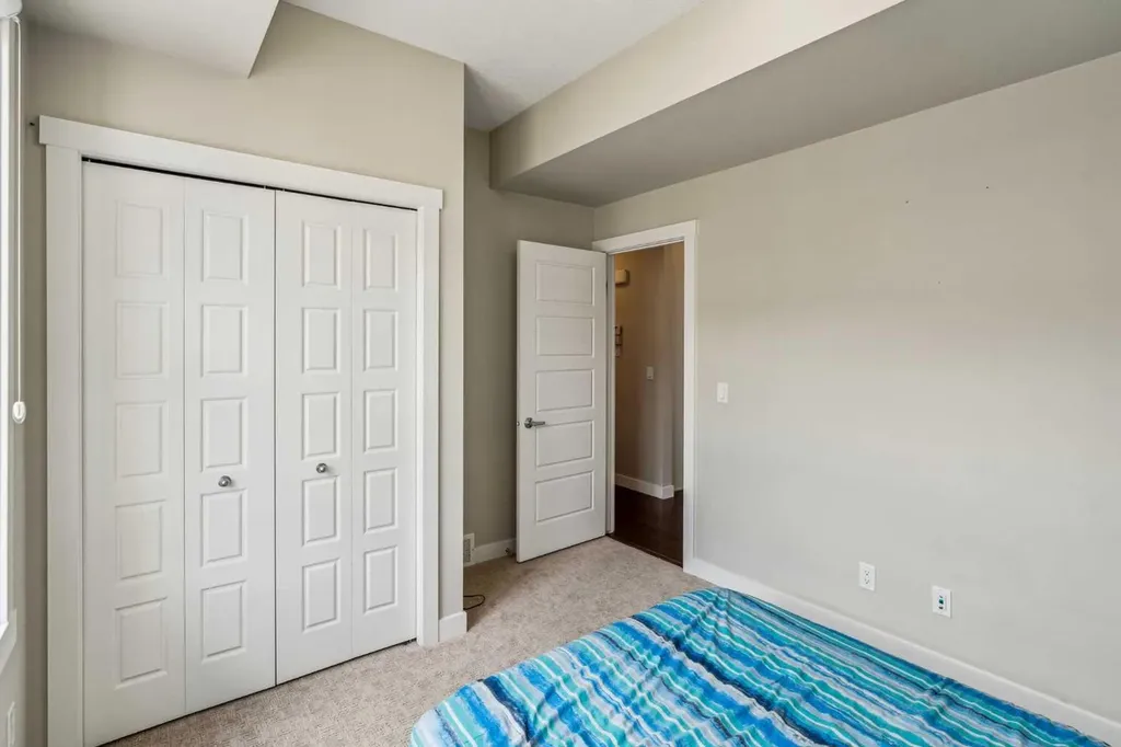 30 Cranbrook Villas SE Calgary AB t3m 1z3
