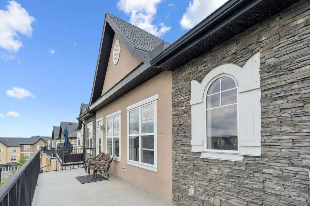 30 Cranbrook Villas SE Calgary AB t3m 1z3