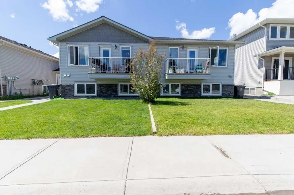 4406 Lake Drive Coalhurst AB T0L0V2