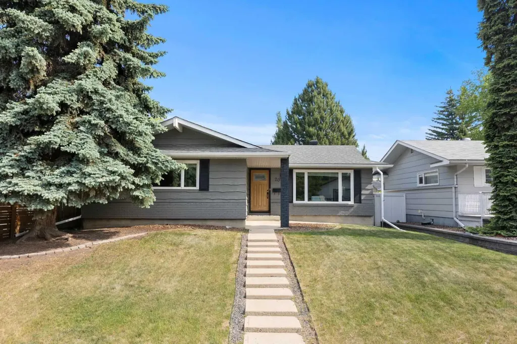 20 Mapleburn Drive SE Calgary AB T2J 1Y4