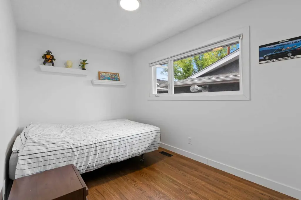 20 Mapleburn Drive SE Calgary AB T2J 1Y4