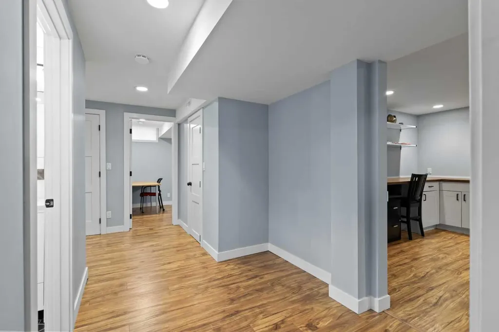 20 Mapleburn Drive SE Calgary AB T2J 1Y4