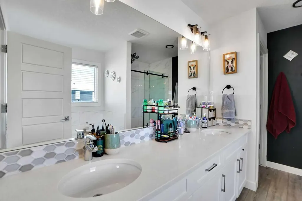 188 Brander Avenue Langdon AB T0J1X2
