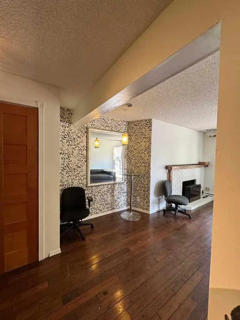 1605 16 Avenue SW Calgary AB T3C 1A2