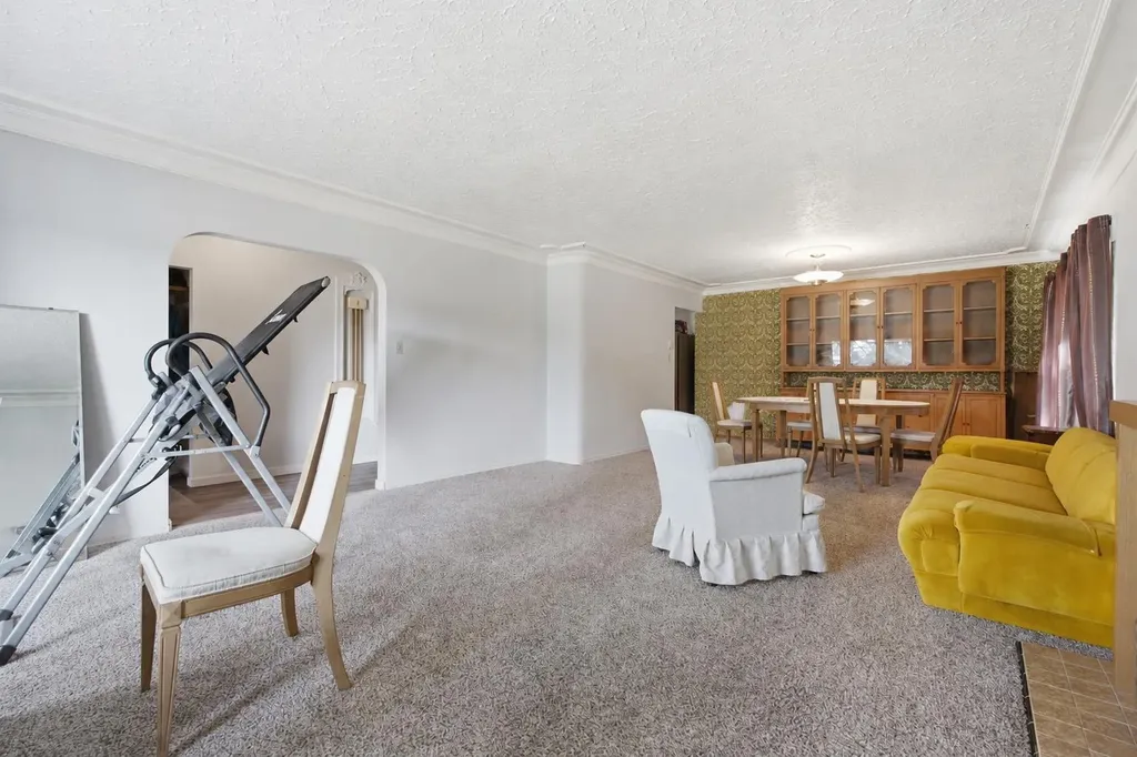 3720 Spruce Drive SW Calgary AB T3C 3A7
