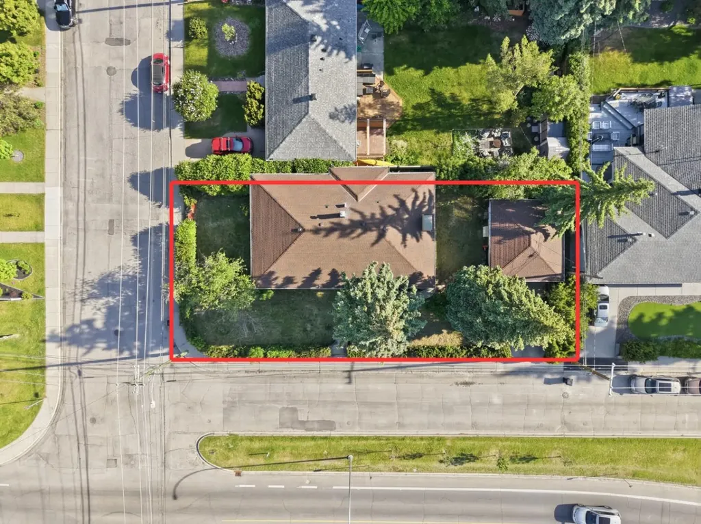 3720 Spruce Drive SW Calgary AB T3C 3A7