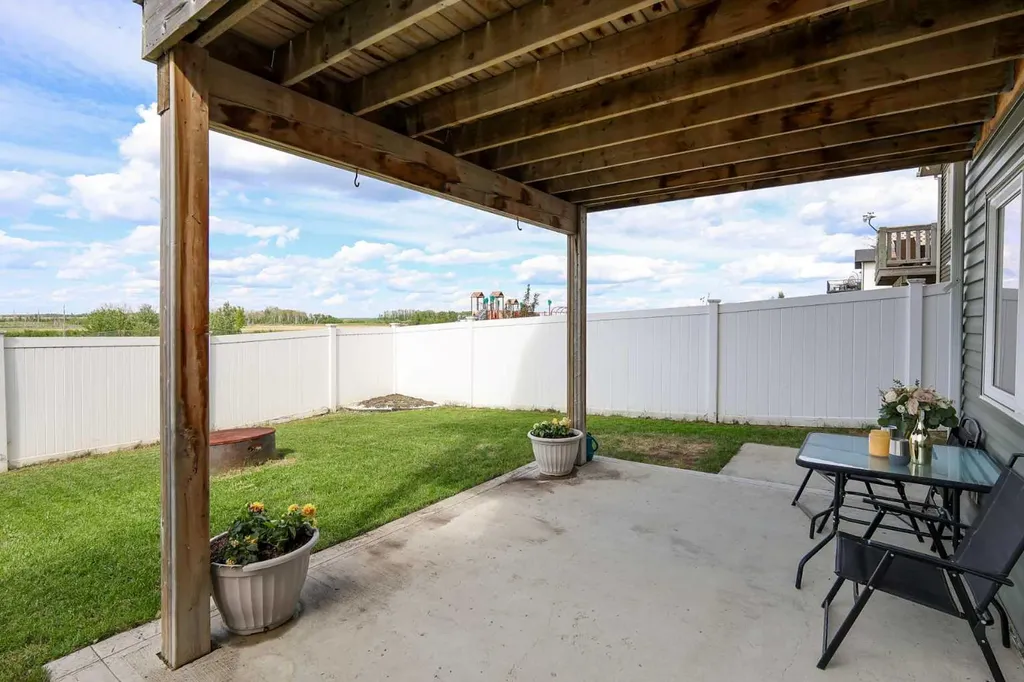 112 Eastpointe Drive Blackfalds AB T4M 0B1