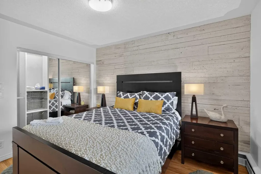 104 24 Avenue SW Calgary AB T2S 0J9