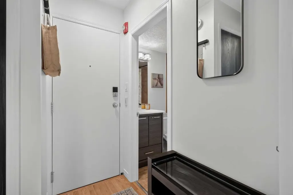104 24 Avenue SW Calgary AB T2S 0J9
