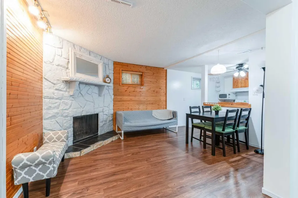 1502 40 Street SE Calgary AB T2A 1K2