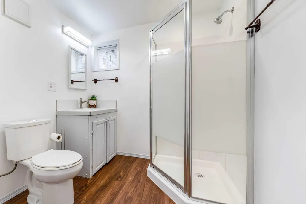 1502 40 Street SE Calgary AB T2A 1K2