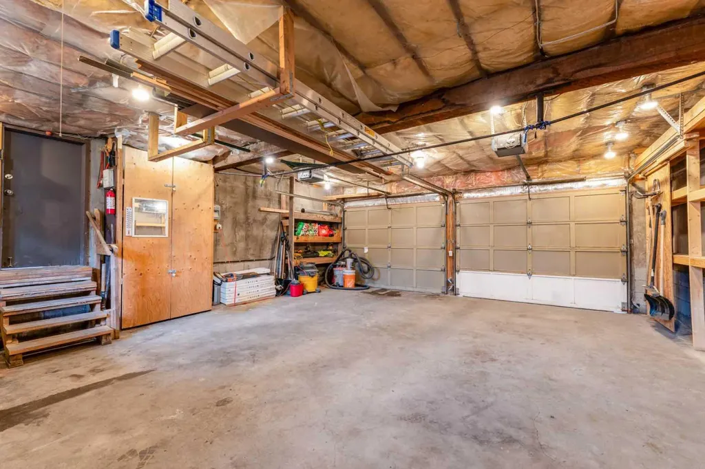 1502 40 Street SE Calgary AB T2A 1K2