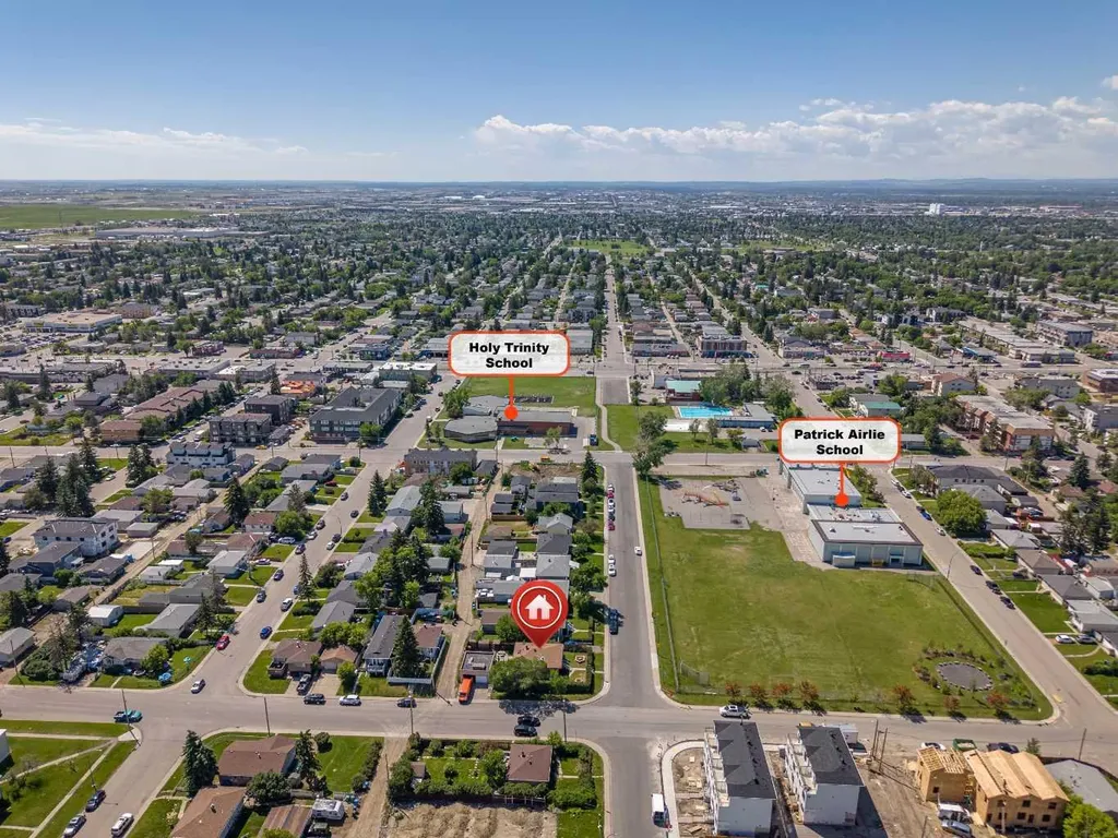 1502 40 Street SE Calgary AB T2A 1K2