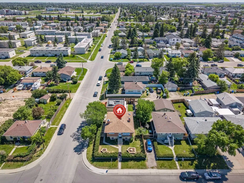 1502 40 Street SE Calgary AB T2A 1K2