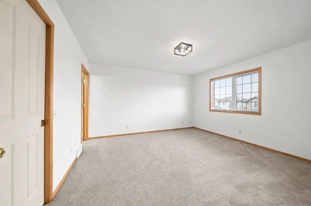 41 Bow Ridge Drive Cochrane AB T4C 1V5