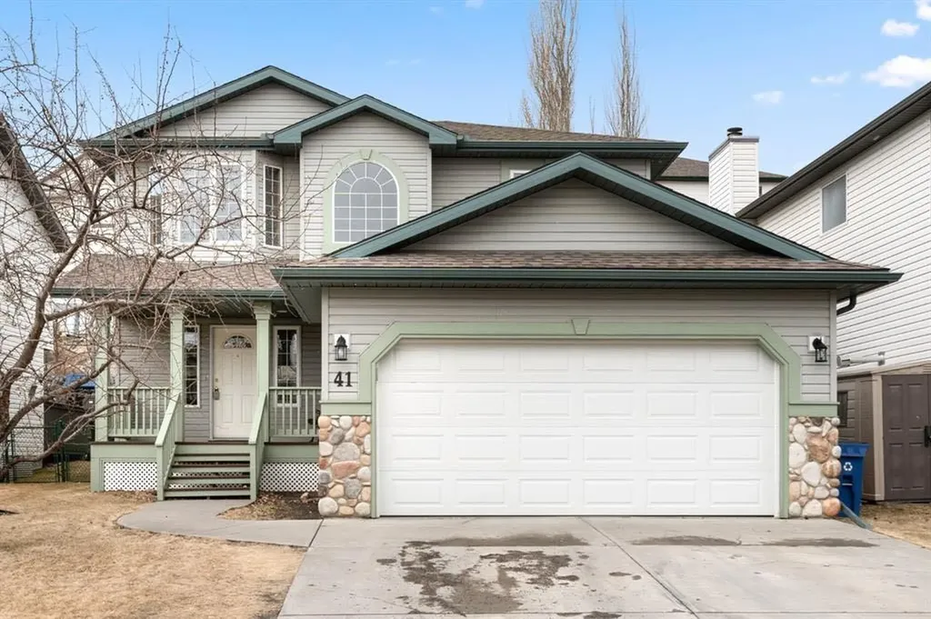 41 Bow Ridge Drive Cochrane AB T4C 1V5