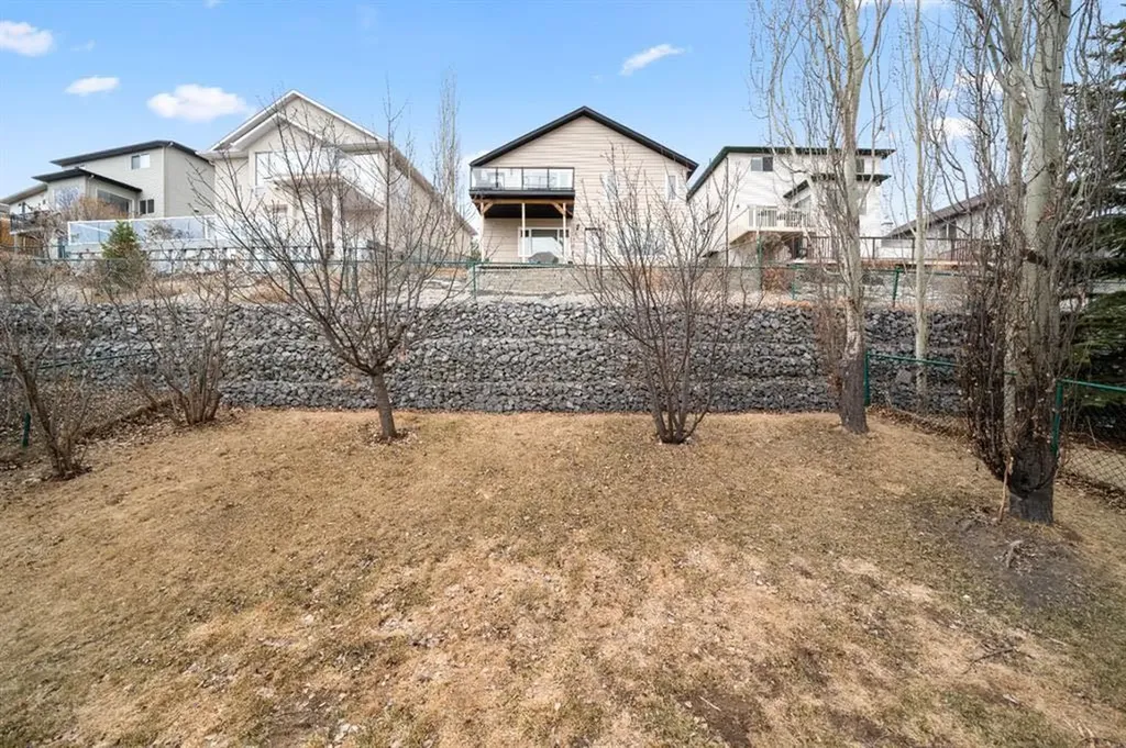 41 Bow Ridge Drive Cochrane AB T4C 1V5
