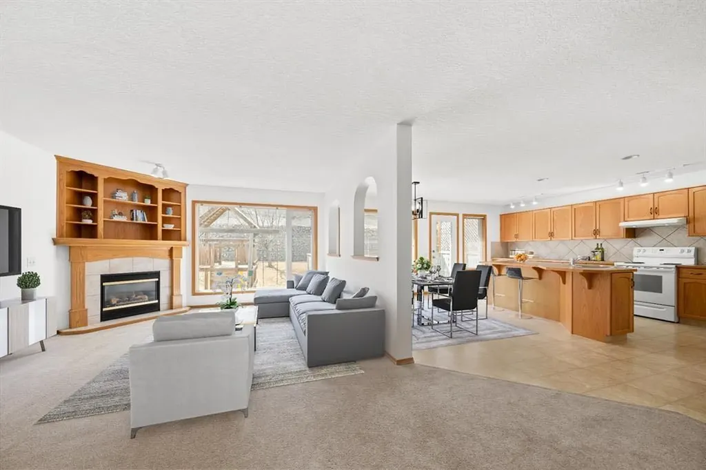 41 Bow Ridge Drive Cochrane AB T4C 1V5