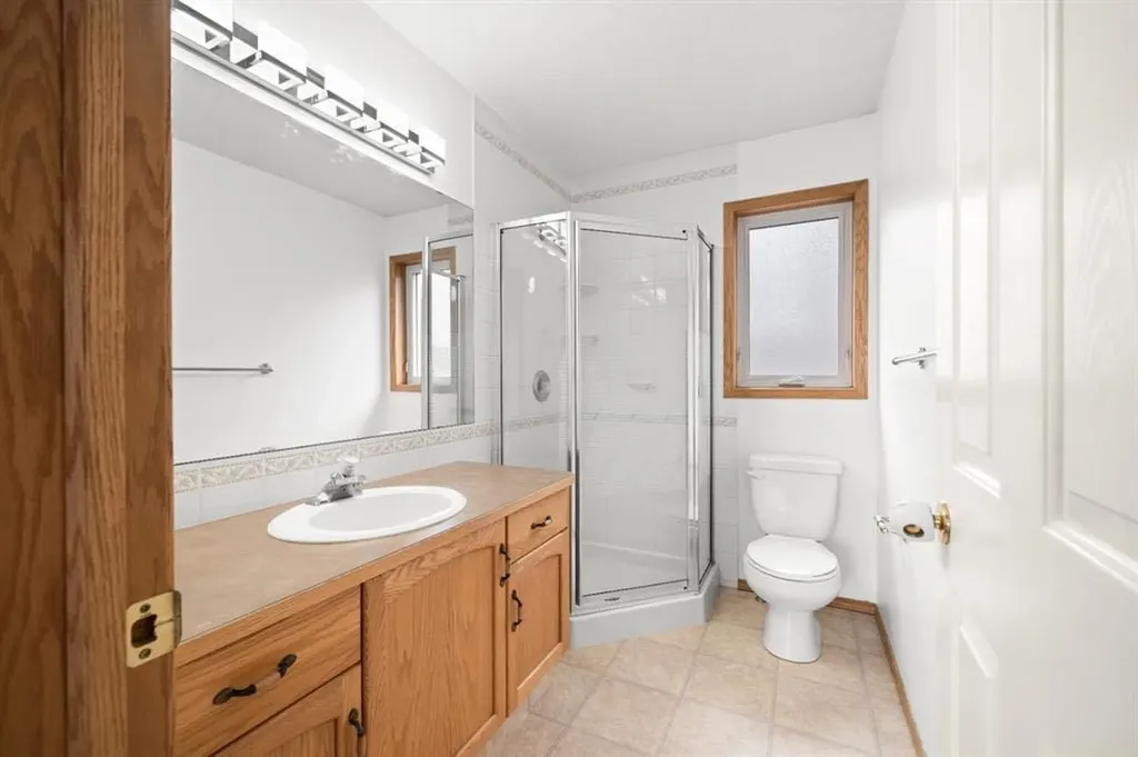 41 Bow Ridge Drive Cochrane AB T4C 1V5