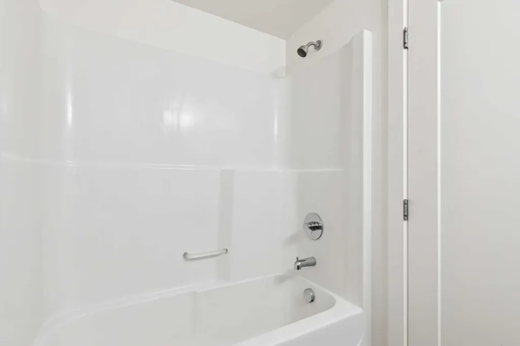 450 8 Avenue SE Calgary AB T2G 1T2