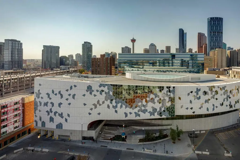450 8 Avenue SE Calgary AB T2G 1T2