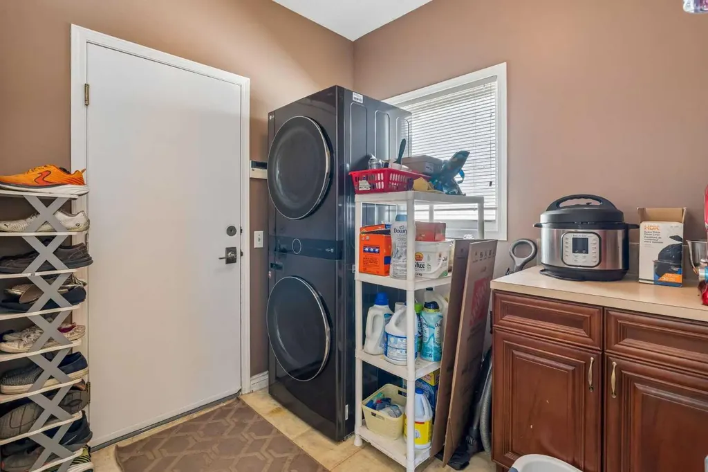 86 Tuscany Ravine Road NW Calgary AB T3L 2R9