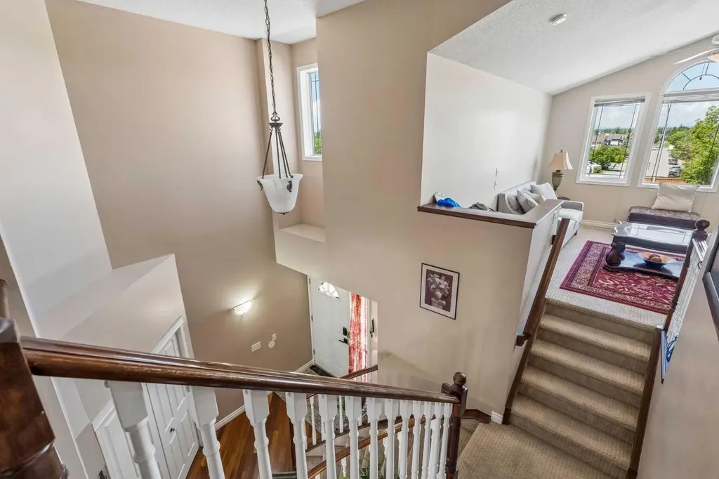86 Tuscany Ravine Road NW Calgary AB T3L 2R9