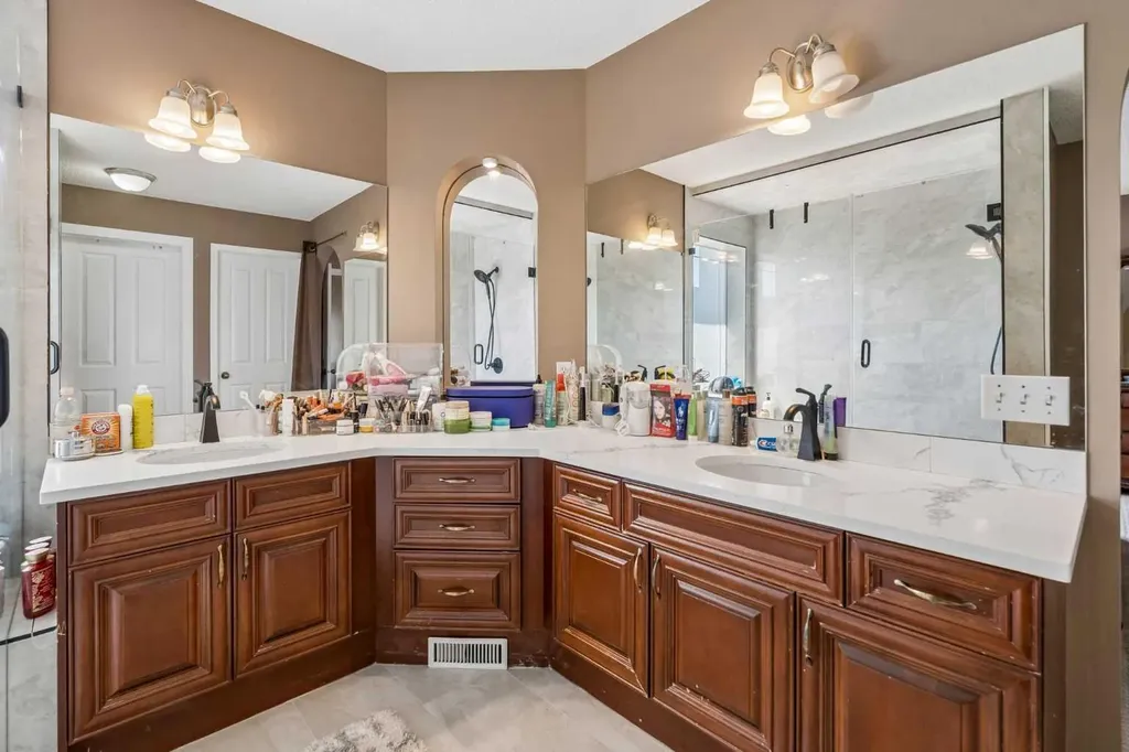 86 Tuscany Ravine Road NW Calgary AB T3L 2R9