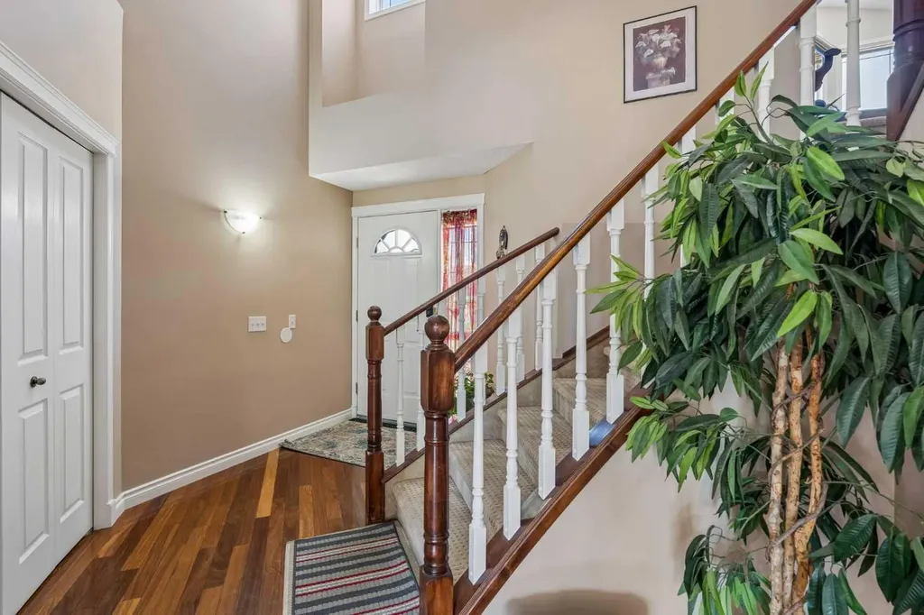 86 Tuscany Ravine Road NW Calgary AB T3L 2R9