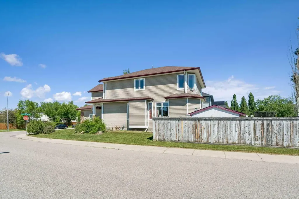 86 Tuscany Ravine Road NW Calgary AB T3L 2R9