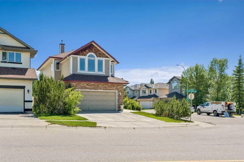86 Tuscany Ravine Road NW Calgary AB T3L 2R9