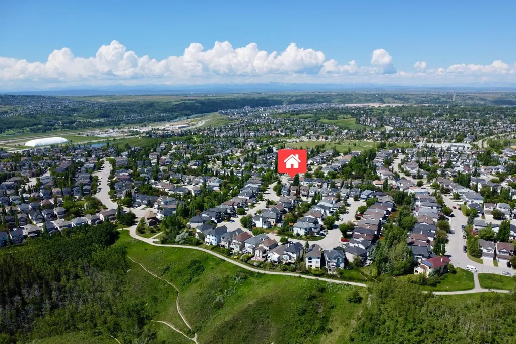 86 Tuscany Ravine Road NW Calgary AB T3L 2R9