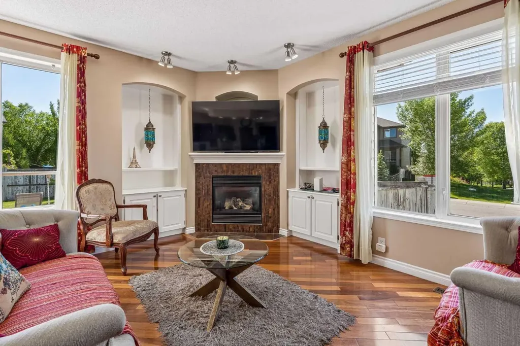 86 Tuscany Ravine Road NW Calgary AB T3L 2R9